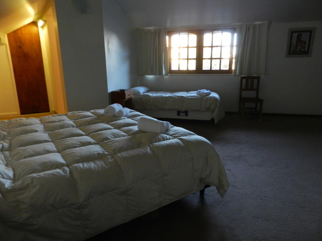 ホテルLa Casona Del Rio Neuquén エクステリア 写真
