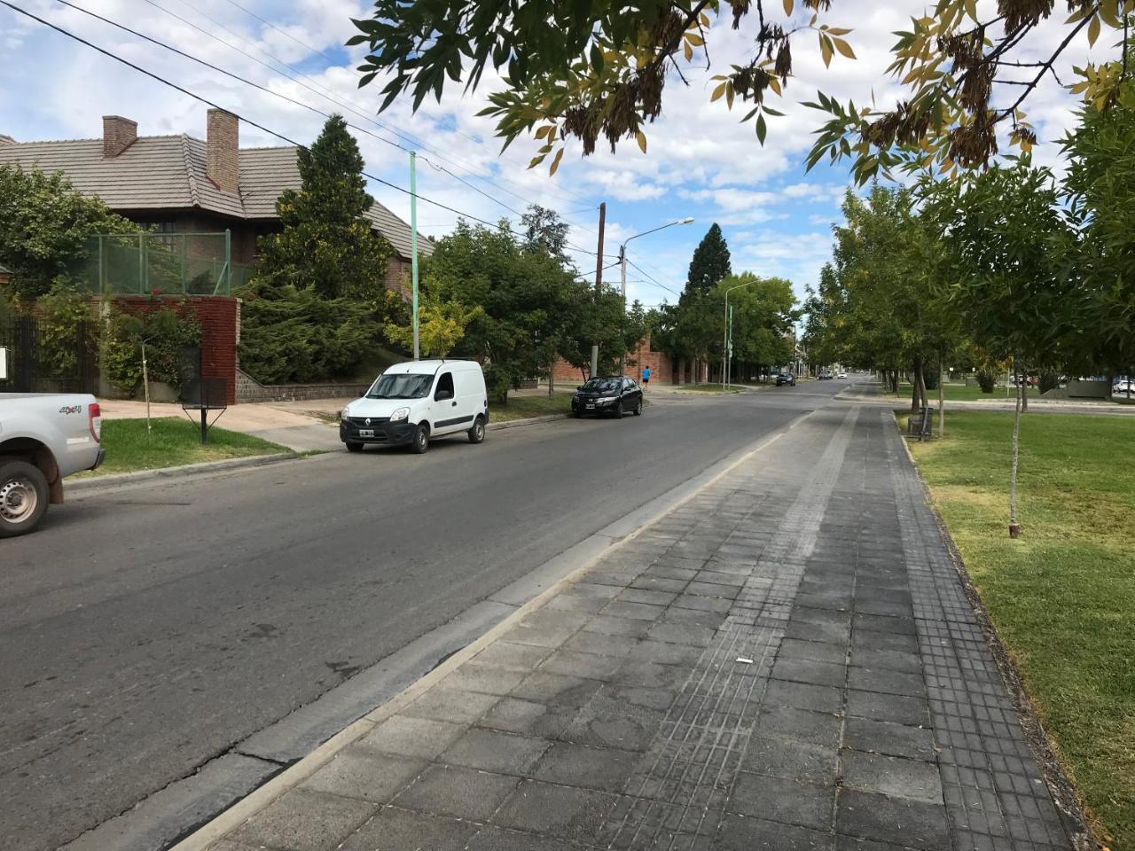 ホテルLa Casona Del Rio Neuquén エクステリア 写真
